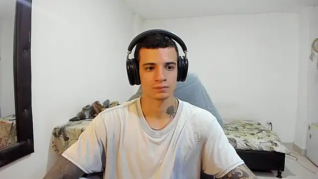 Snapshot of Balo_lovers chatting on 4, 11, 2025 Balo lovers online show from 4, 11, 2025