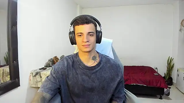 Snapshot of Balo_lovers chatting on 5, 12, 2025 Balo lovers online show from 5, 12, 2025