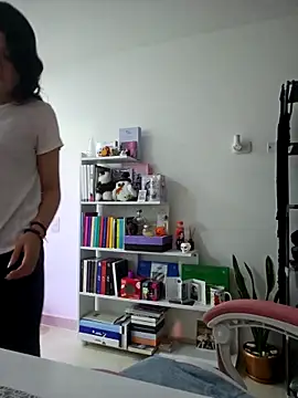 azumiichan online show from 21, 3, 2025