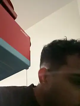 Snapshot of Notahuman1082 chatting on 22, 11, 2025 Notahuman1082 online show from 22, 11, 2025