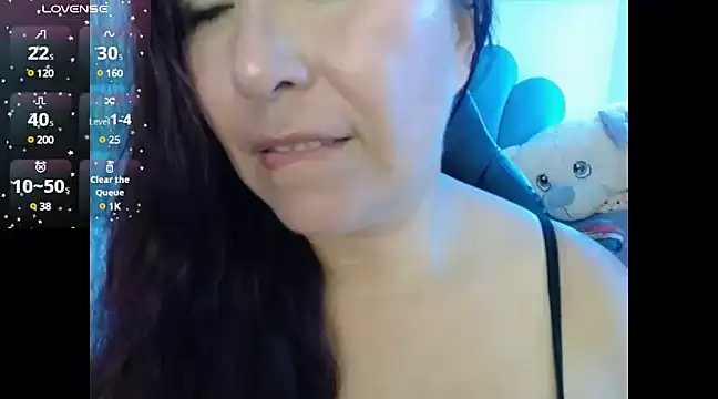 evelyn mature19 online show from 18, 1, 2025