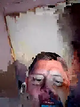 Snapshot of elmikibb chatting on 9, 10, 2025 elmikibb online show from 9, 10, 2025