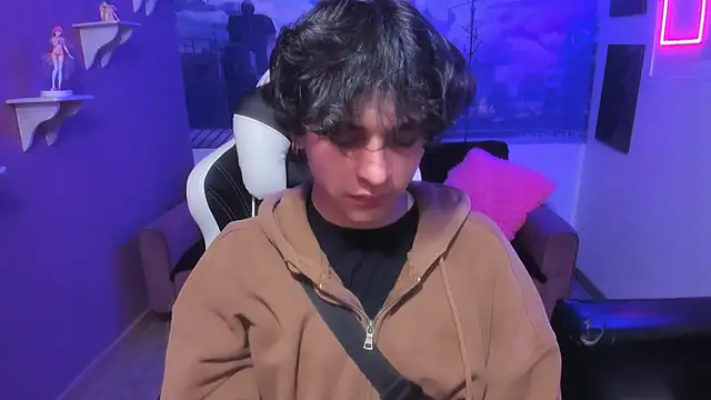 Luke Howland online show from 17, 12, 2024