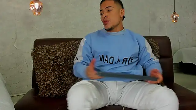 Bryson Collins  online show from 2, 1, 2025