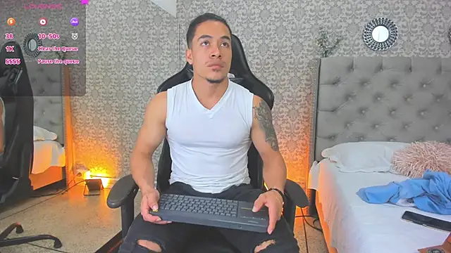 Bryson Collins  online show from 28, 1, 2025