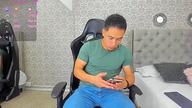 Bryson Collins  online show from 6, 2, 2025