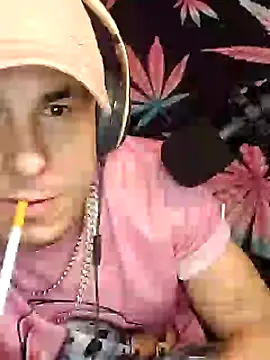 Snapshot of --D-a-D-D-y- chatting on 17, 1, 2025 --D-a-D-D-y- online show from 17, 1, 2025