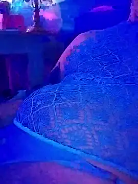 Snapshot of McdyllanXX chatting on 7, 1, 2026 McdyllanXX online show from 7, 1, 2026