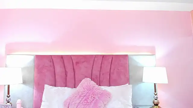 SophiaLaurens online show from 15, 1, 2025