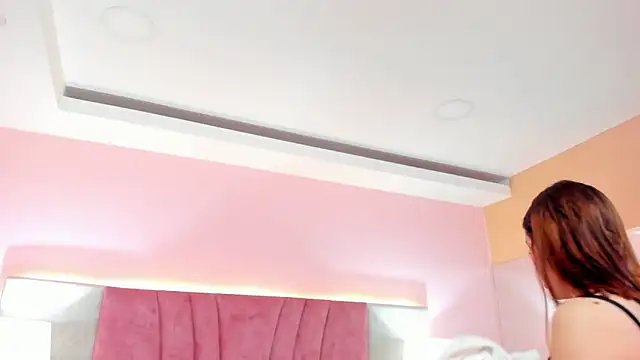 SophiaLaurens online show from 5, 2, 2025