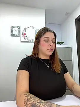 SophiaLaurens online show from 21, 3, 2025