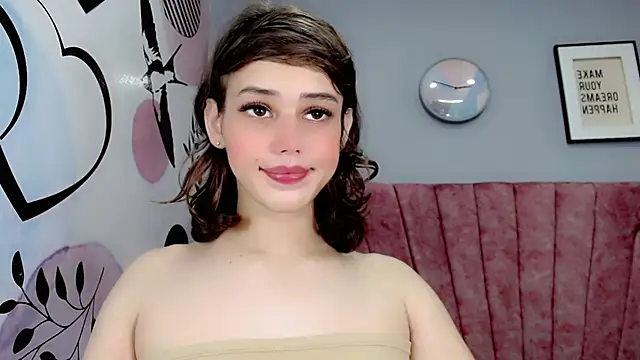ValeriaAguilar online show from 6, 12, 2024