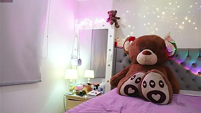 Snapshot of Tiana_sanders chatting on 16, 12, 2024 Tiana sanders online show from 16, 12, 2024