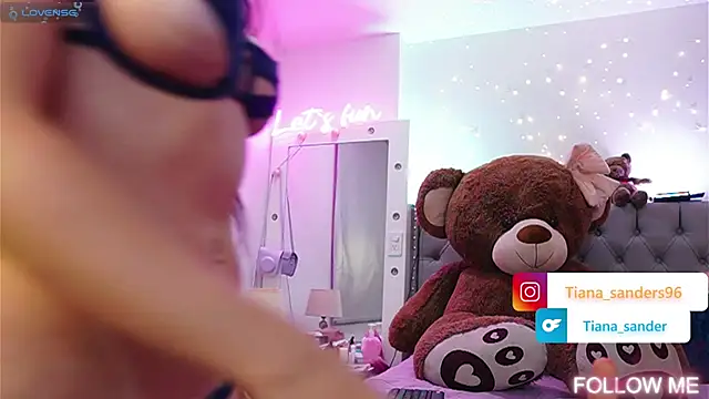 Snapshot of Tiana_sanders chatting on 13, 2, 2025 Tiana sanders online show from 13, 2, 2025