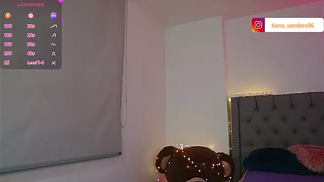 Snapshot of Tiana_sanders chatting on 11, 9, 2025 Tiana sanders online show from 11, 9, 2025