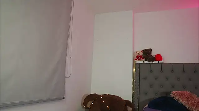 Snapshot of Tiana_sanders chatting on 11, 11, 2025 Tiana sanders online show from 11, 11, 2025