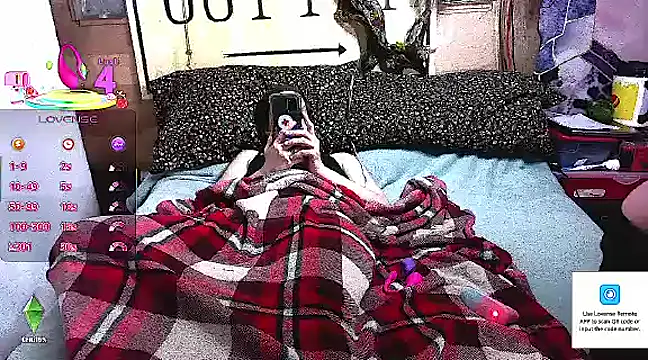 2nakedneighbors1 online show from 4, 3, 2025