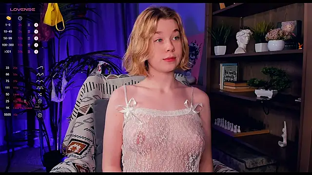 PollyHathor online show from 28, 12, 2024