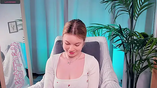 PollyHathor online show from 14, 2, 2025