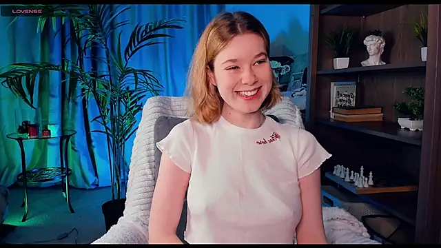 PollyHathor online show from 21, 2, 2025