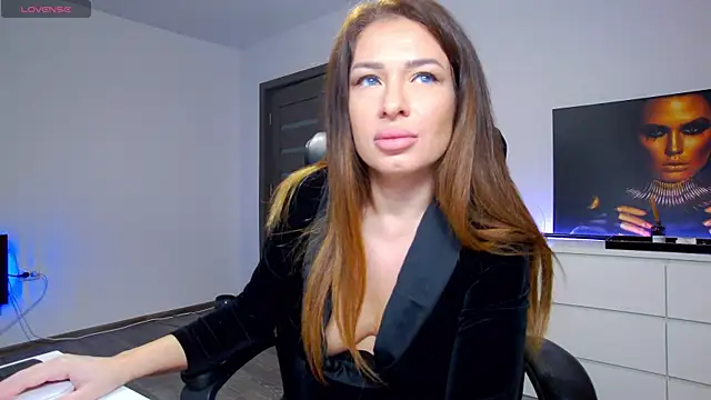 Debraleee  online show from 21, 2, 2025