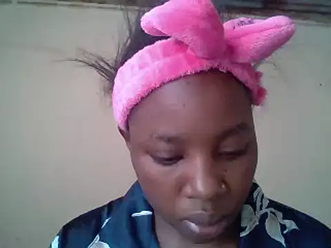 Queen loveer online show from 14, 2, 2025