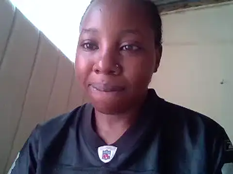 Queen loveer online show from 15, 3, 2025