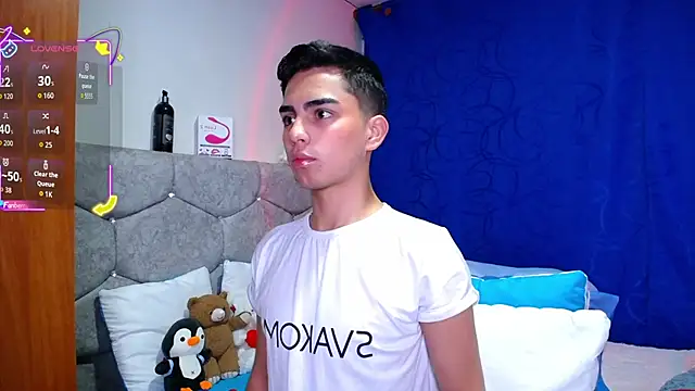 Snapshot of OwenBluee chatting on 14, 9, 2025 OwenBluee online show from 14, 9, 2025