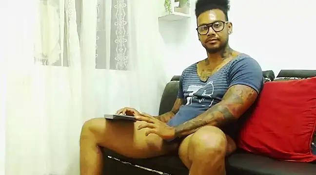 LewisStrong online show from 8, 1, 2025