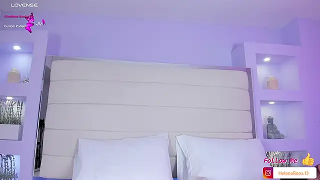 Snapshot of HelenaRoos chatting on 25, 10, 2025 HelenaRoos online show from 25, 10, 2025