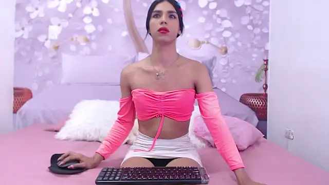 Luluu 08 online show from 24, 9, 2025