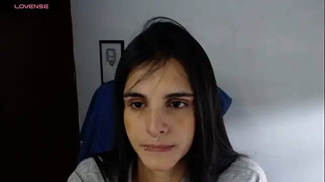 Snapshot of alma_violeta chatting on 30, 10, 2025 alma violeta online show from 30, 10, 2025