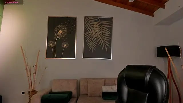 ValeriaRiveraX online show from 13, 1, 2026