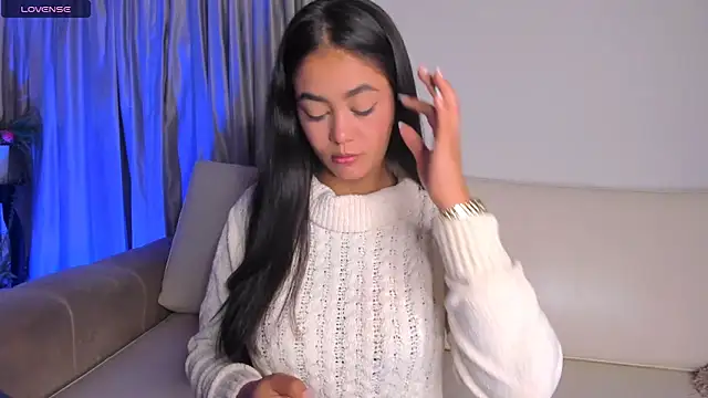 azzahara069 online show from 9, 10, 2025