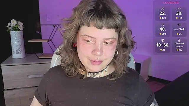 Snapshot of Sabrina_scarlett chatting on 7, 11, 2025 Sabrina scarlett online show from 7, 11, 2025