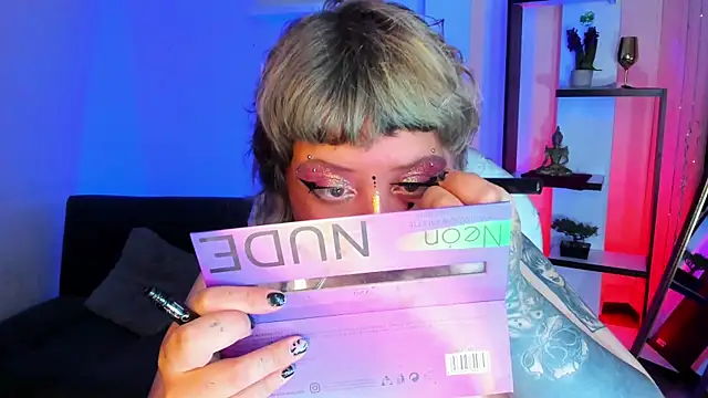 Snapshot of Sabrina_scarlett chatting on 21, 11, 2025 Sabrina scarlett online show from 21, 11, 2025