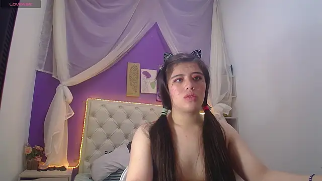 Ingrid Casas online show from 10, 12, 2024