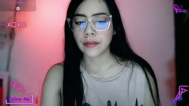 LauGrayJ online show from 12, 10, 2025