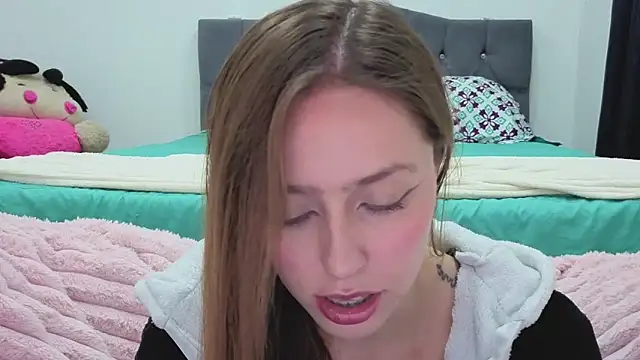 Snapshot of SofiaGc chatting on 5, 3, 2026 SofiaGc online show from 5, 3, 2026