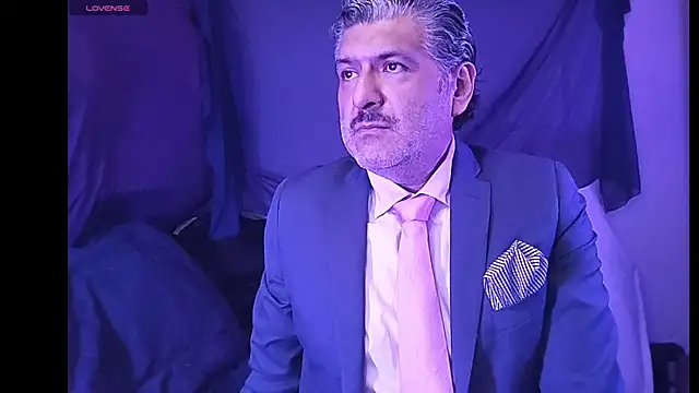 Snapshot of BushBator chatting on 13, 2, 2026 BushBator online show from 13, 2, 2026