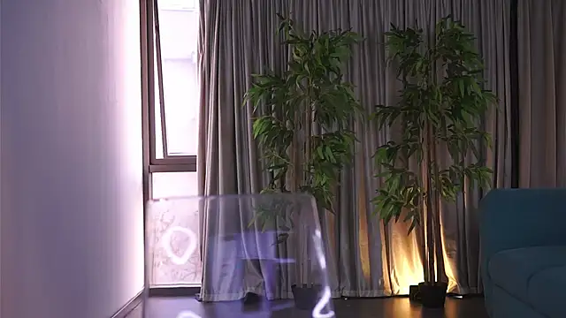 MissKiarra online show from 13, 2, 2025