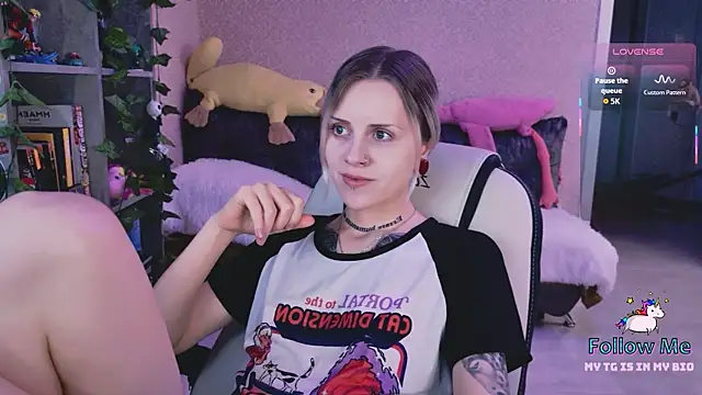 NaniMoore online show from 21, 3, 2026