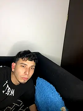 Snapshot of Dulce-diosa chatting on 14, 11, 2025 Dulce-diosa online show from 14, 11, 2025