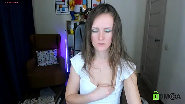 Snapshot of FrancescaCollins chatting on 5, 1, 2025 FrancescaCollins online show from 5, 1, 2025