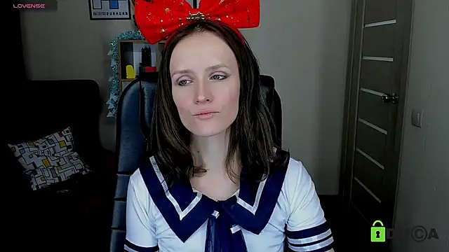 Snapshot of FrancescaCollins chatting on 14, 12, 2025 FrancescaCollins online show from 14, 12, 2025