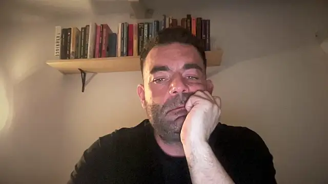 Snapshot of Horny_littledevil chatting on 5, 3, 2025 Horny littledevil online show from 5, 3, 2025