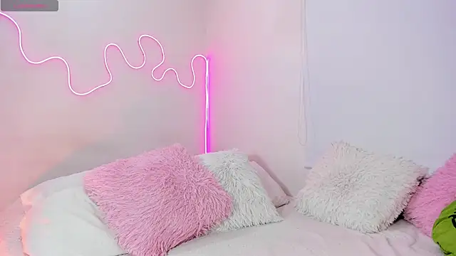 Snapshot of karly_rioss chatting on 9, 3, 2025 karly rioss online show from 9, 3, 2025