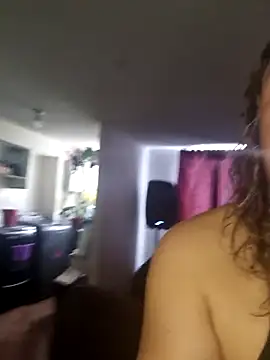 Snapshot of kitty_84 chatting on 21, 11, 2025 kitty 84 online show from 21, 11, 2025