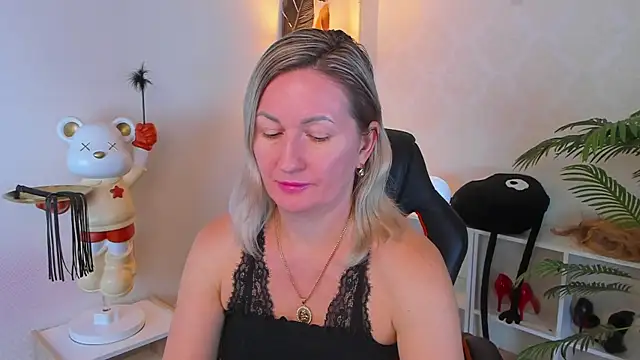 AriFleow online show from 19, 10, 2025