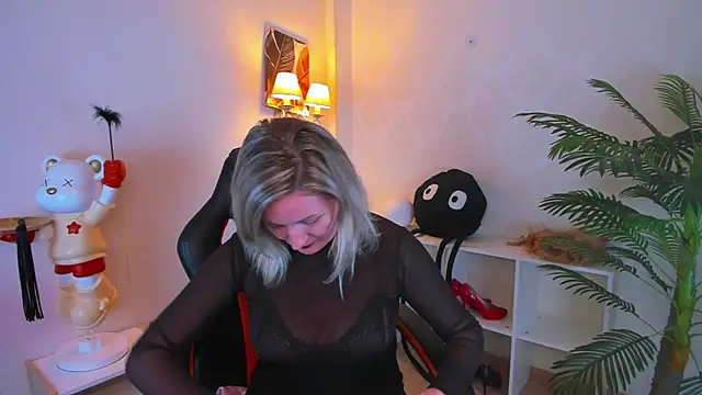 AriFleow online show from 24, 10, 2025